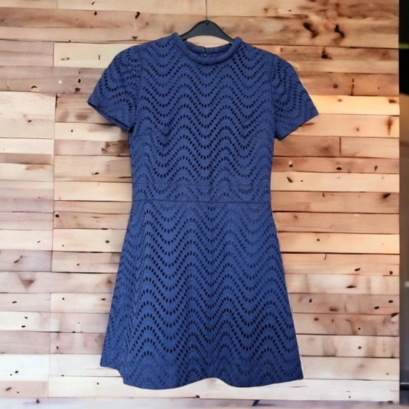 Victoria Beckham Dresses & Skirts - Victoria beckham navy broderie shift dress lined.Wavy design Size uk 8